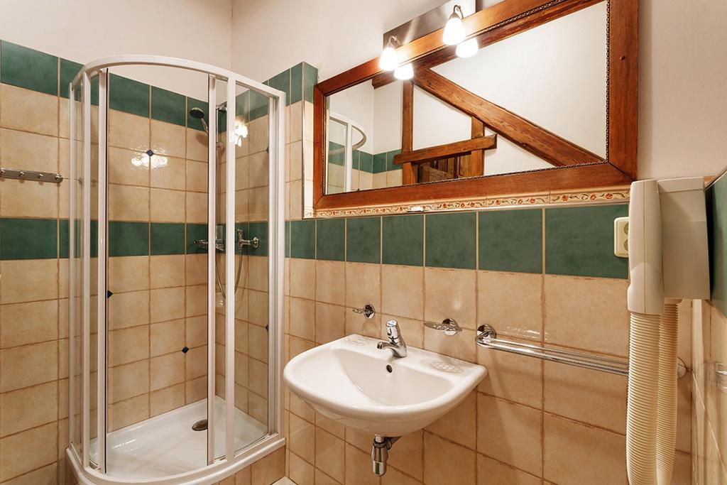 Penzion U Kriveho Psa Frýdek-Místek Kamer foto